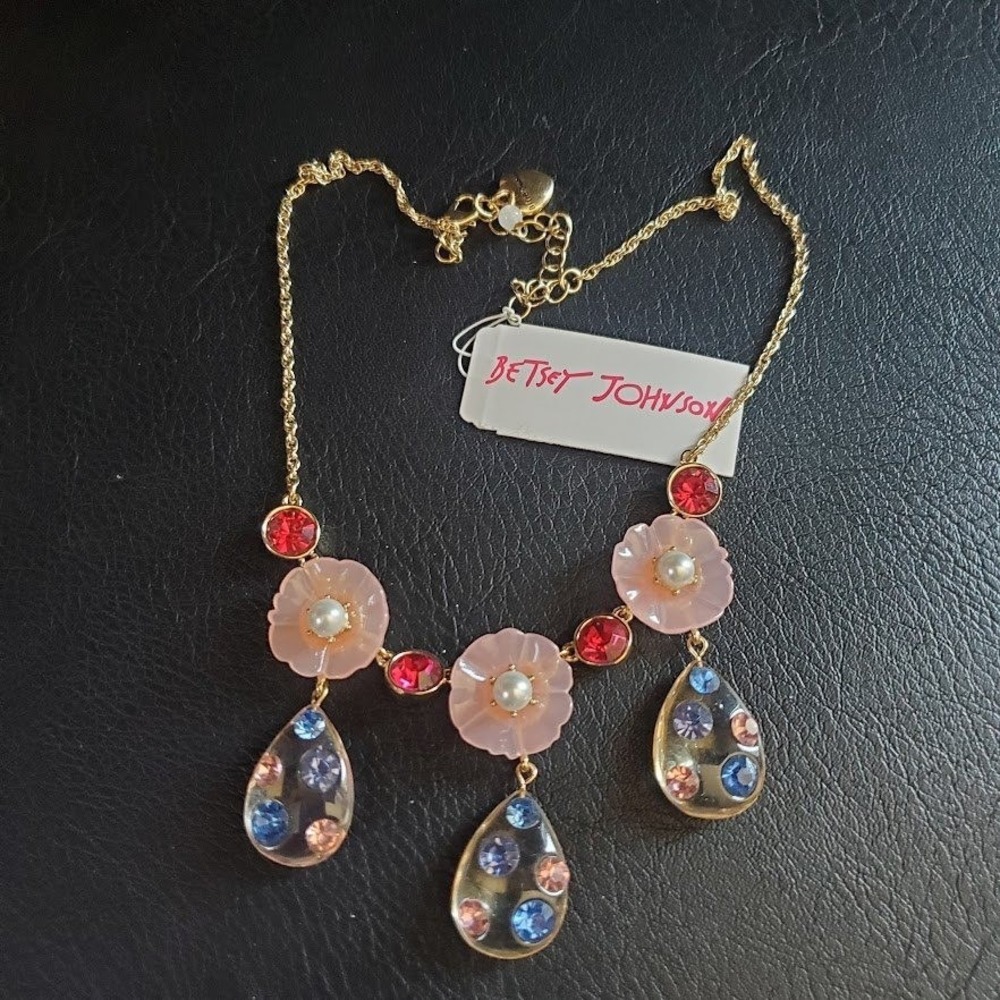Betsey Johnson Pink Flower Crystal Teardrop Gold Tone Statement Necklace Gift